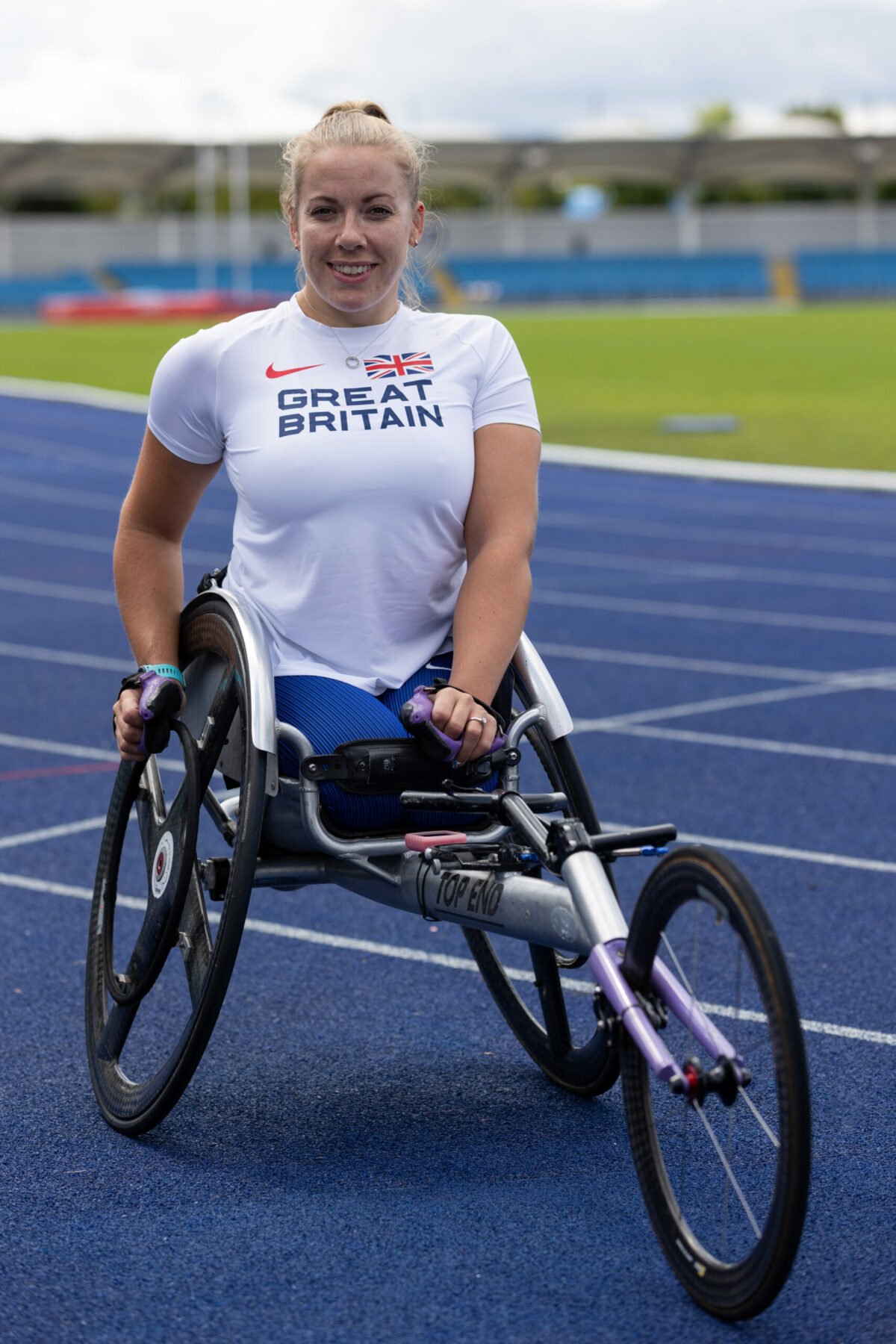 Hannah Cockroft on a track.