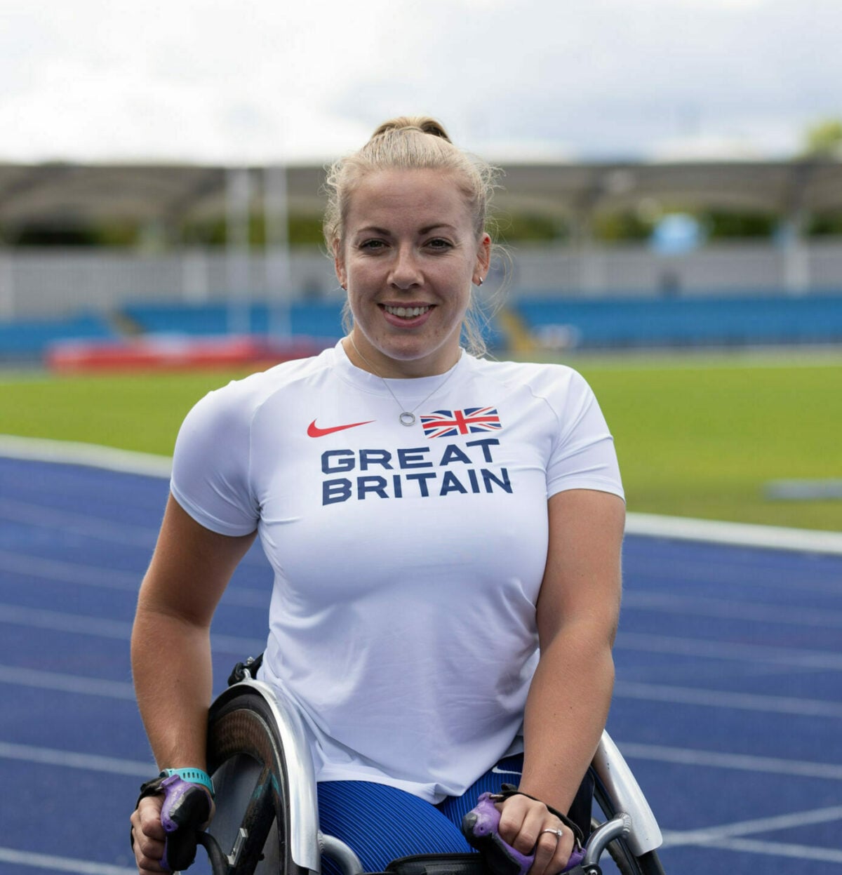 Hannah Cockroft on a track.